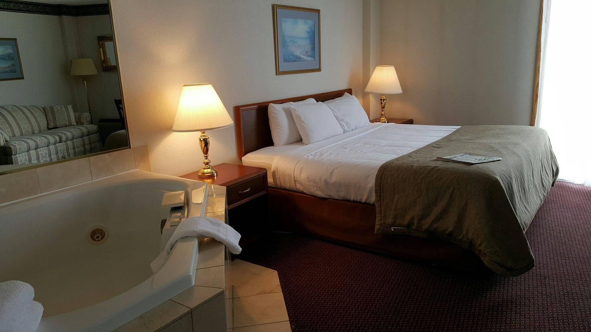 Best Western Plus Wausau Tower Inn Eksteriør bilde